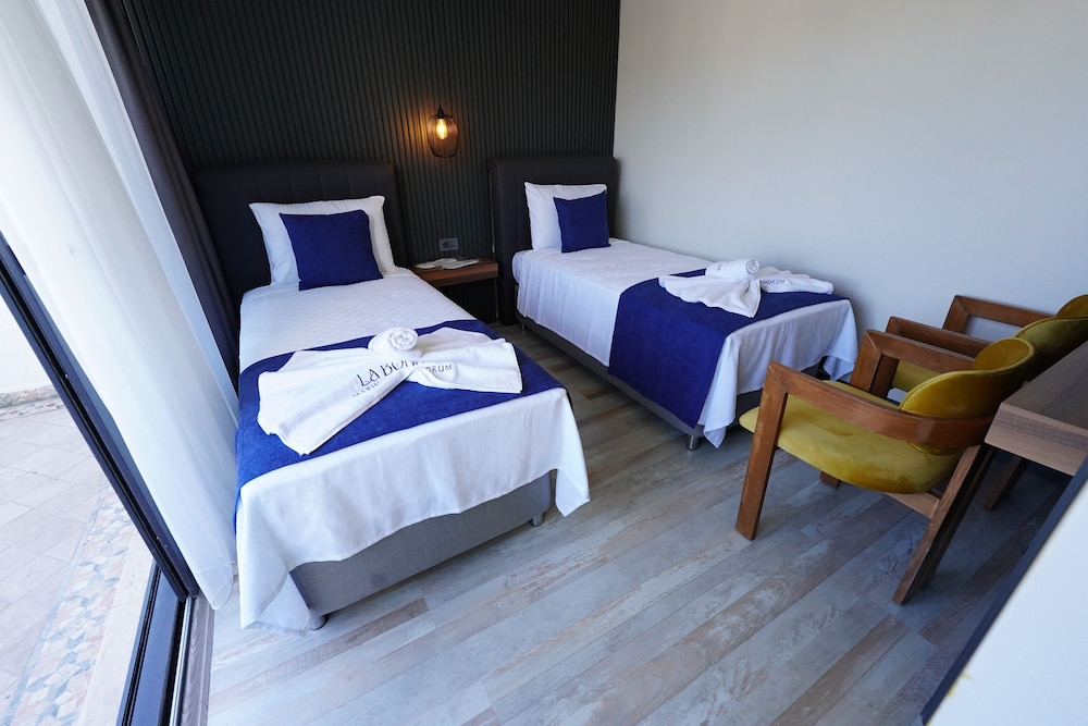Standard Twin Room photo 1