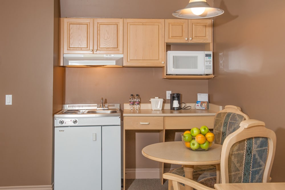 King Bachelor with Kitchenette photo 3