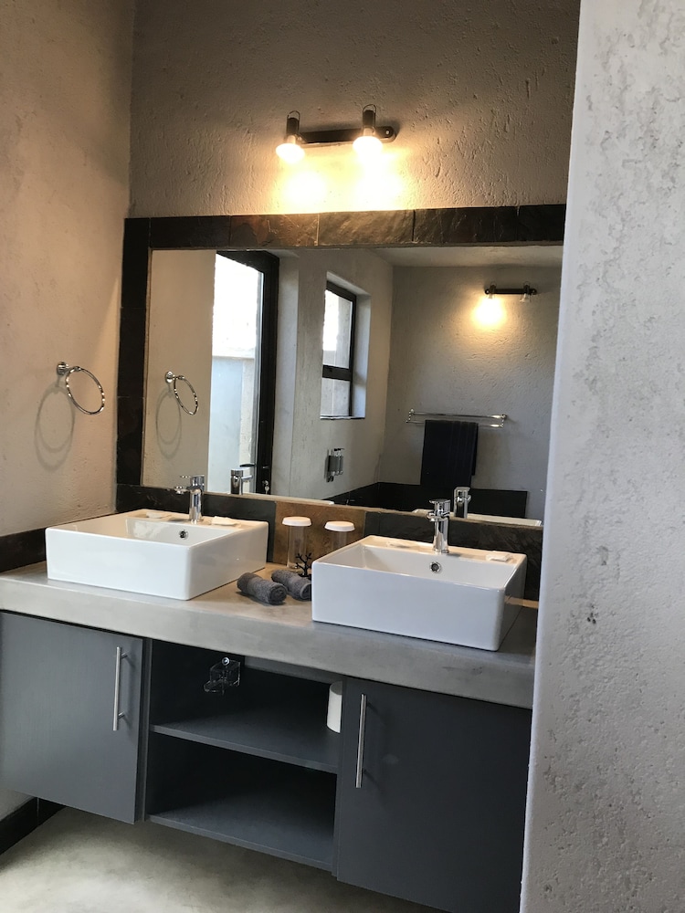 Superior Suite, 1 Bedroom photo 3