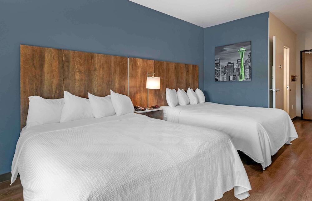 Premium Studio, 2 Queen Beds, Non Smoking