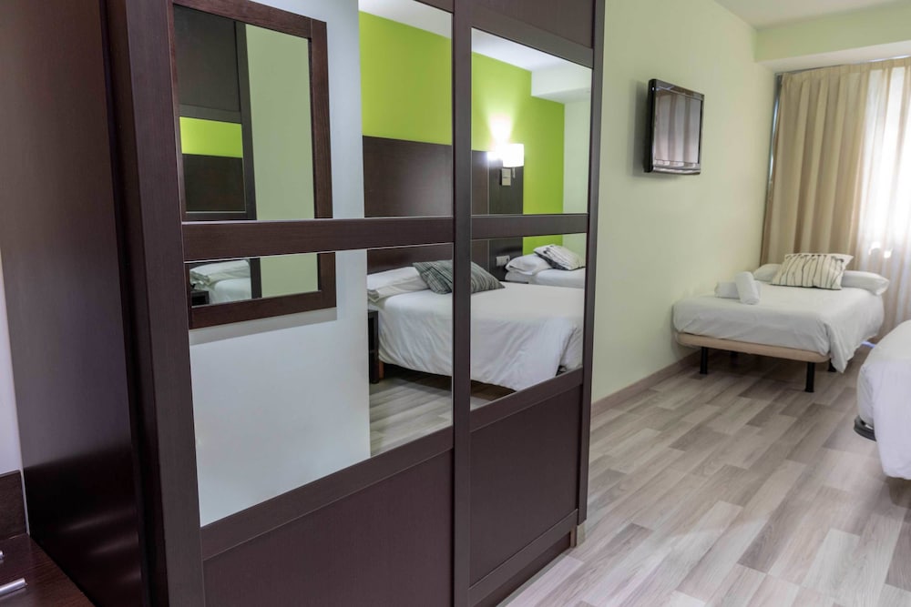 Triple Room - Photo 3