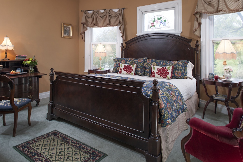 Suite (Waterloo Village) photo 1