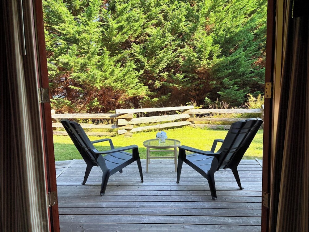 Standard Room, 2 Queen Beds, Non Smoking, Garden View - Photo 4