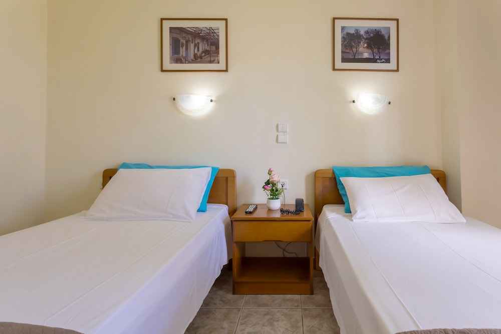 Basic Double or Twin Room, Garden View, Ground Floor