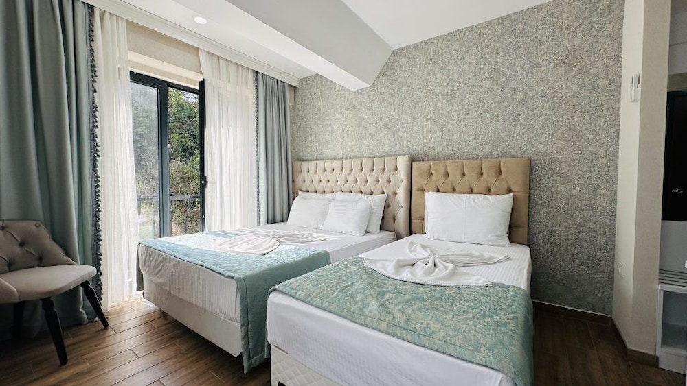 Standard Triple Room, Sea View