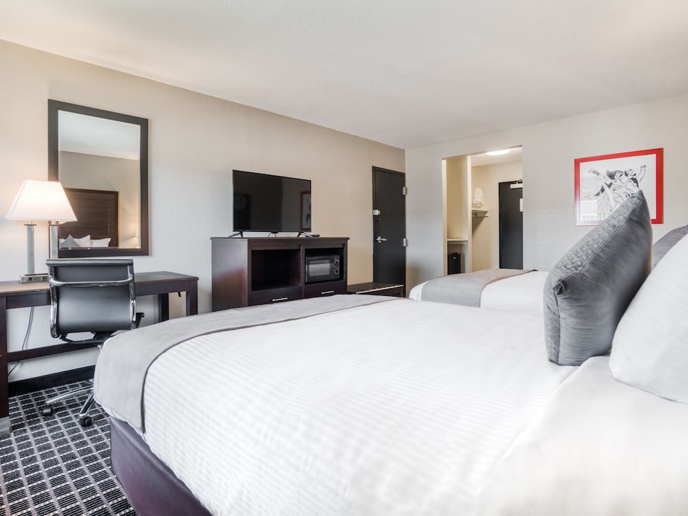 Room, 2 Queen Beds - Photo 3