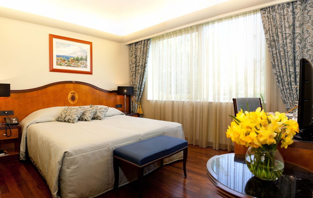 Double or Twin Room - Photo 7