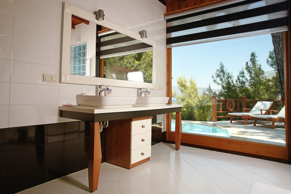 Private pool Sultan - Sea View photo 2