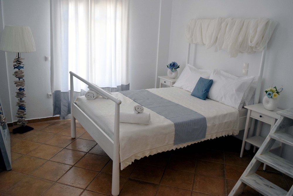 Deluxe Dome With Private Balcony With Sea View - Photo 2