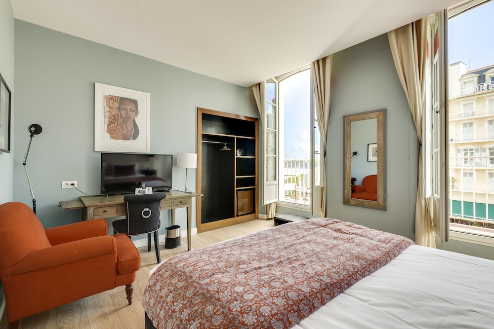 Privilege Double Room Sea View with Balcony