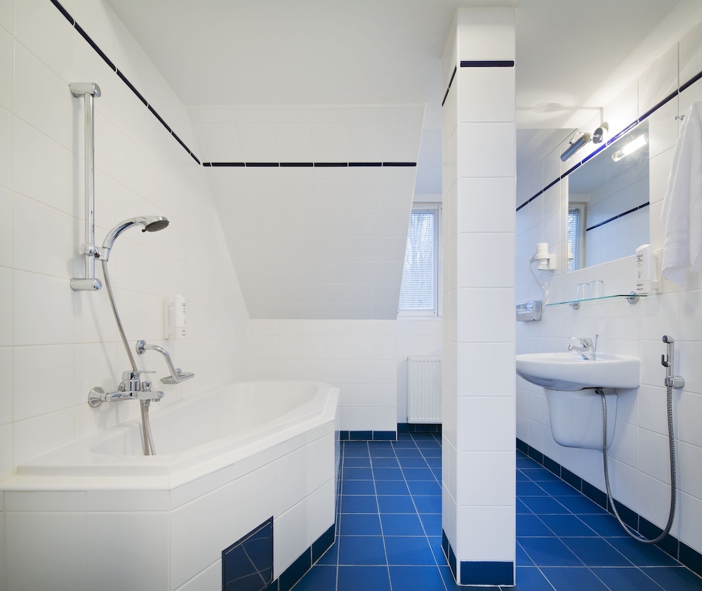 Junior Suite (Spa Package) photo 3