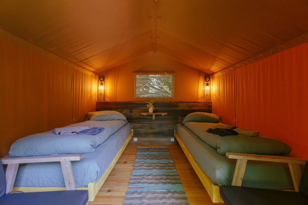 Tent - Photo 4