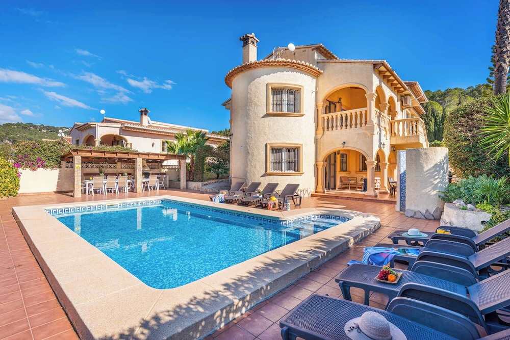 Villa (6 Habitaciones)