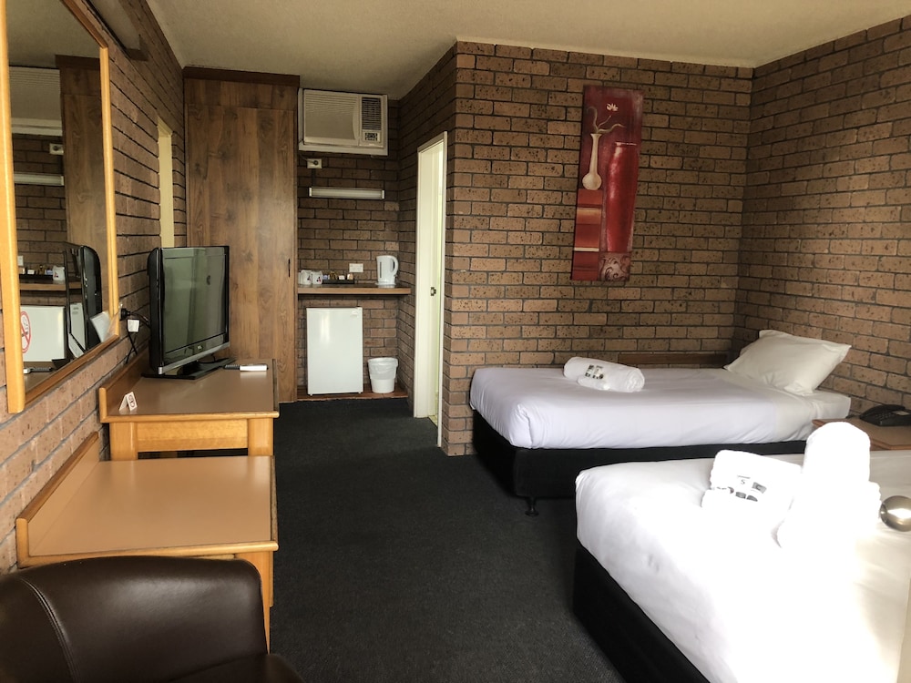 Classic Twin Room photo 2