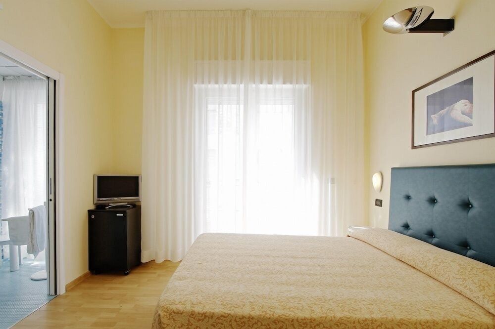 Triple Room, Balcony photo 3