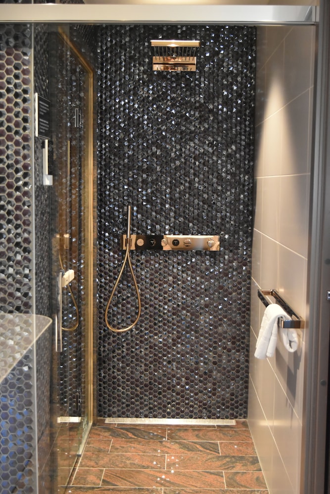 Suite with private Sauna - Photo 16