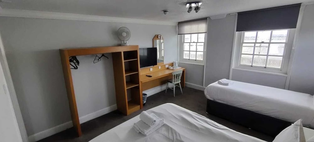 Family Triple Room with River View photo 2