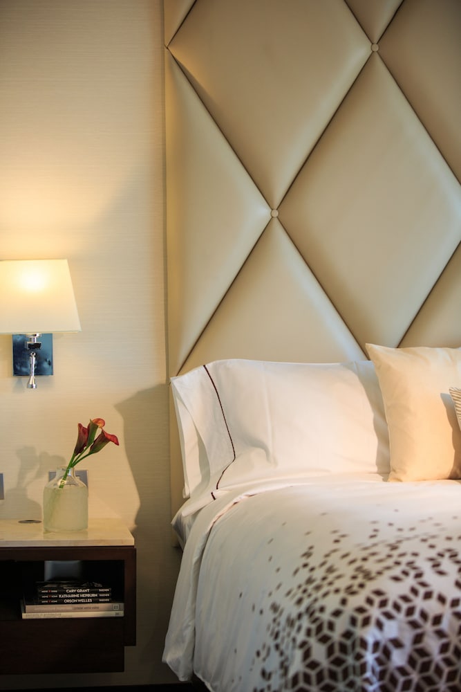 Junior Suite, 1 King Bed photo 2