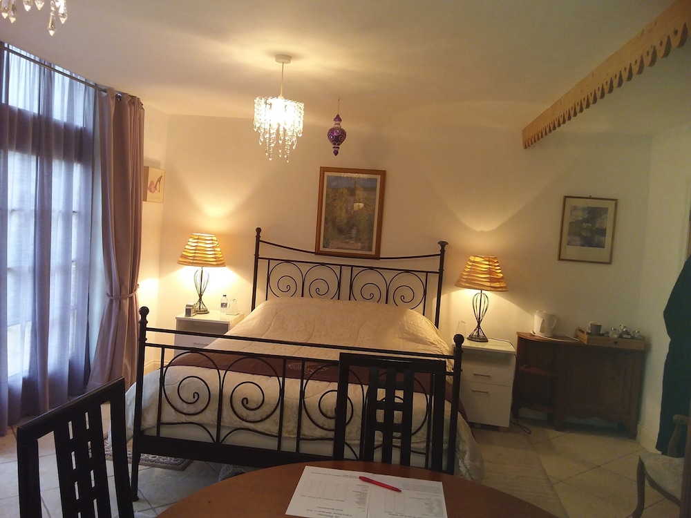 Superior Double or Twin Room photo 2