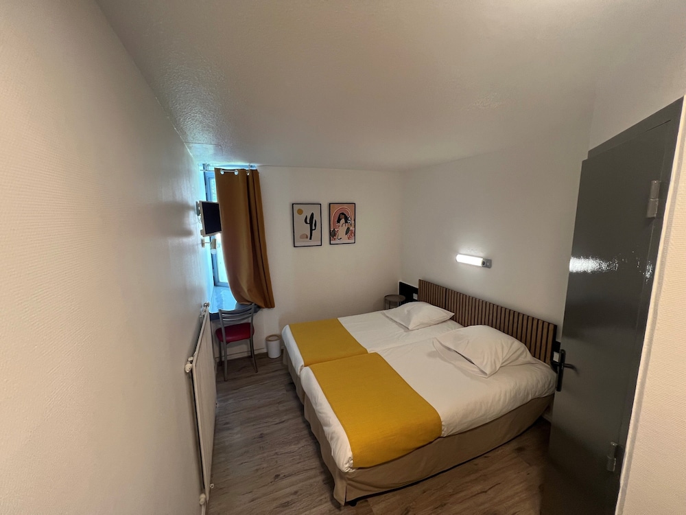 Basic Twin Room, Non Smoking