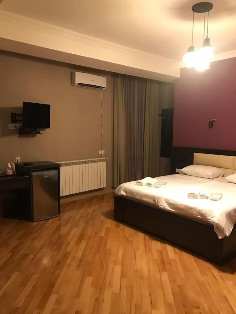Deluxe Room, Balcony
