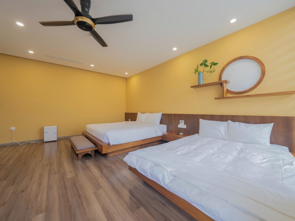 Family Double Room, City View