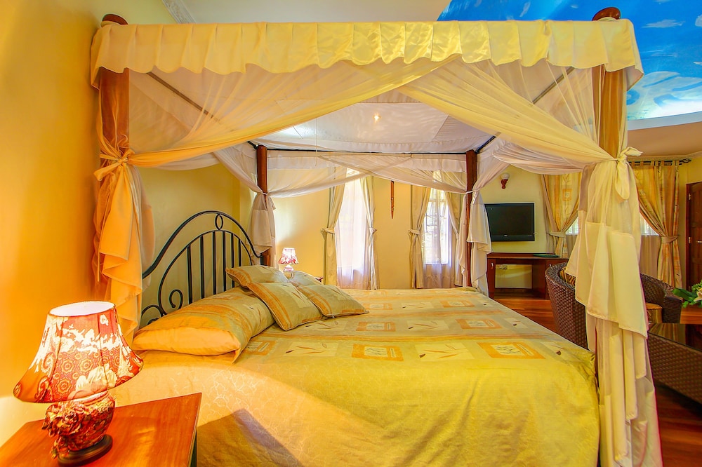 Deluxe Room with King Bed