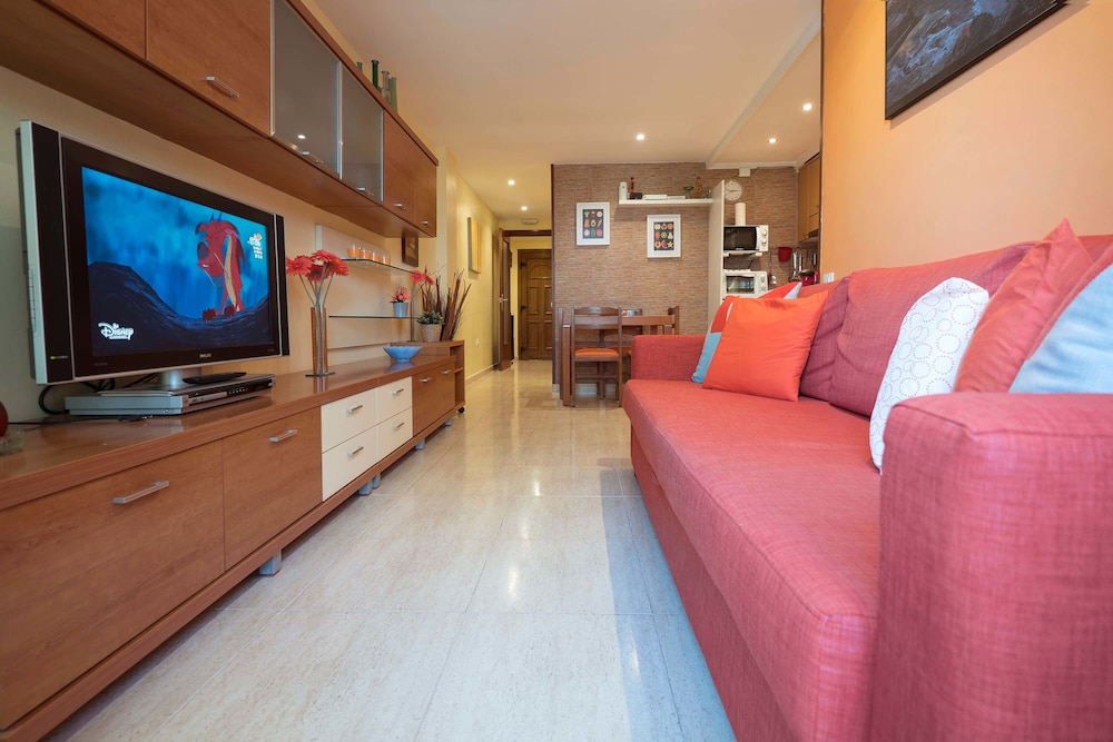 Apartment, 2 Bedrooms, Balcony, Pool View photo 2
