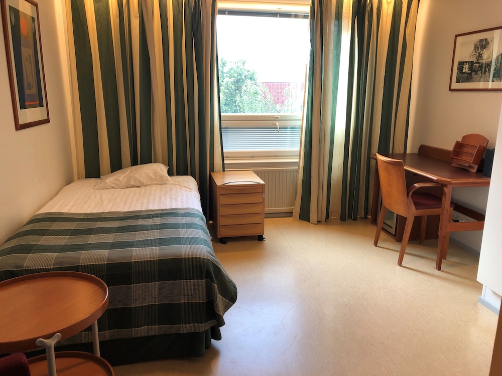 Basic Single Room