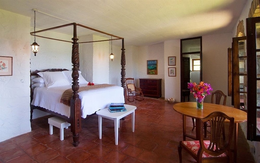 Room, 2 Queen Beds, Ocean View (Battowia) photo 2