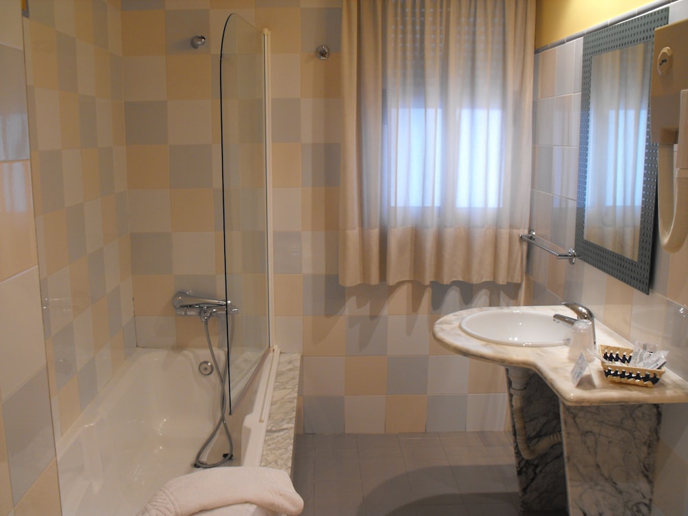 Standard Single Room photo 3