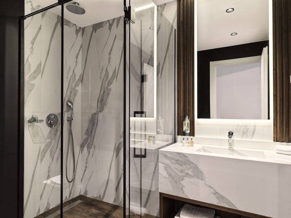 Premium Double Room - Photo 7