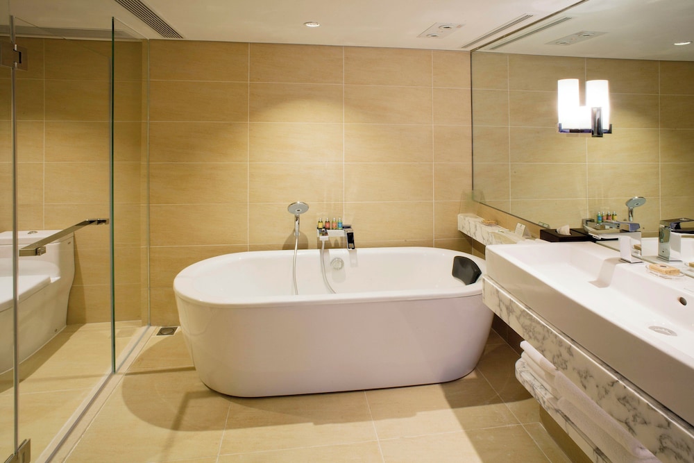Suite, 1 Bedroom (High Floor)