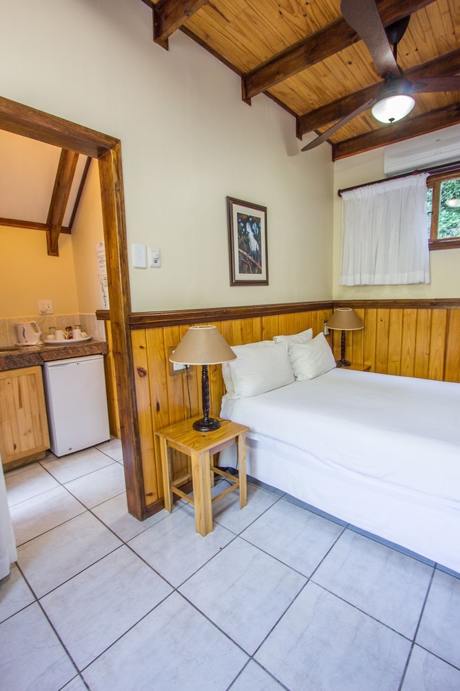 Standard Room, 1 Double Bed, Garden View photo 2