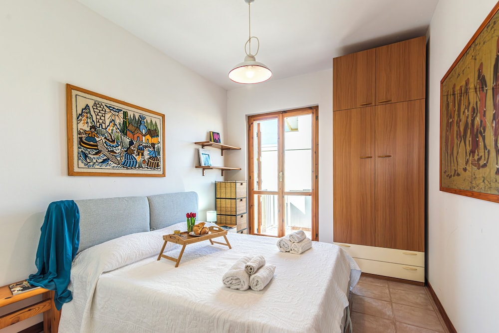 Family Penthouse, 2 Bedrooms, Sea Facing (Coral House)