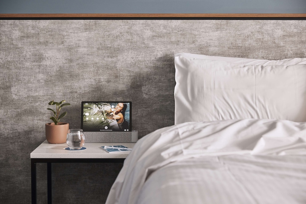 Deluxe Room, 1 King Bed, Park View