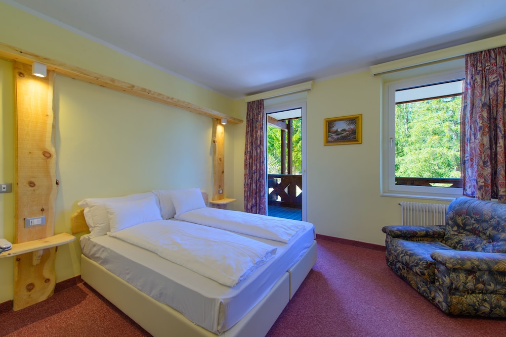 Comfort Double or Twin Room