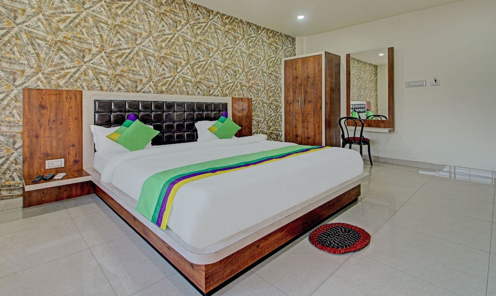 Deluxe Room - Photo 3