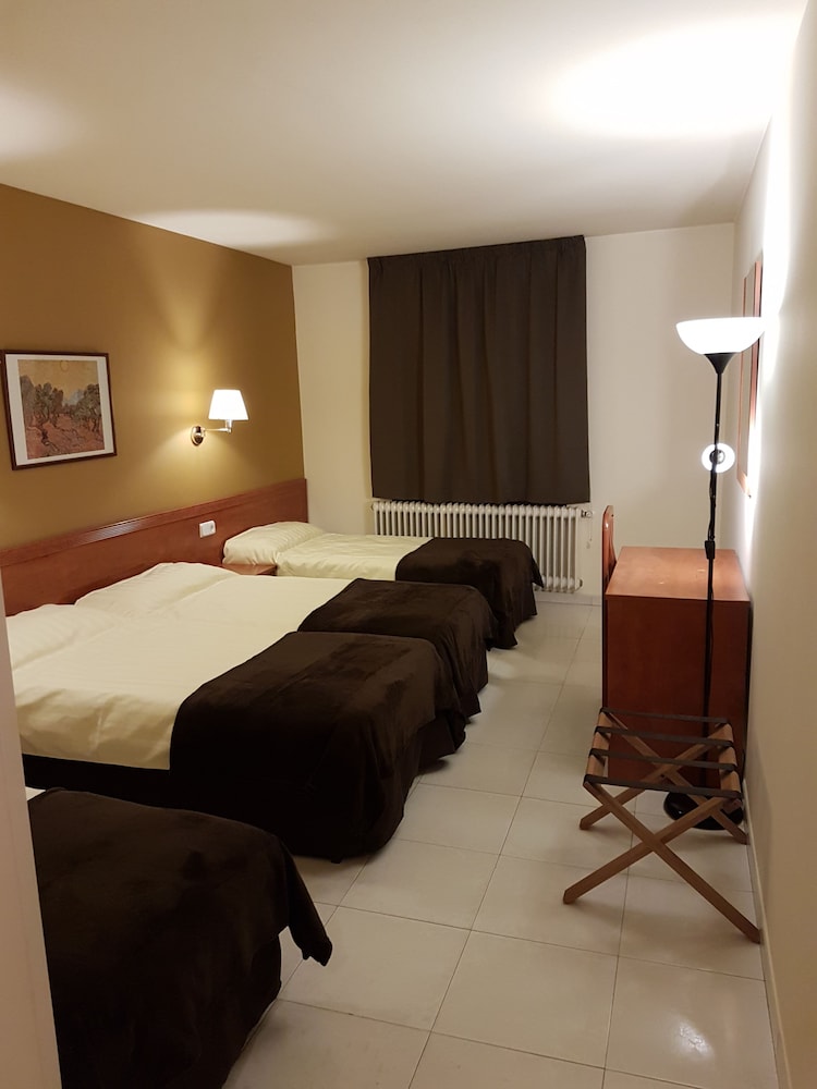 Quadruple Room photo 2
