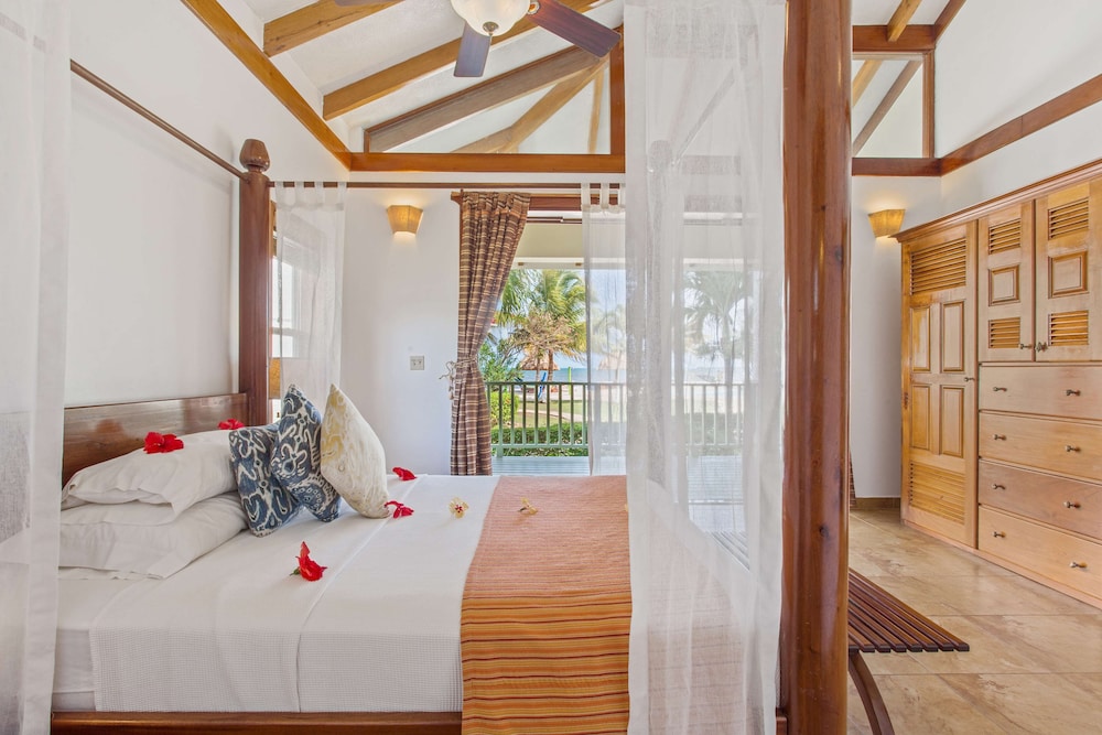 Room, 1 Bedroom, Patio, Beach View