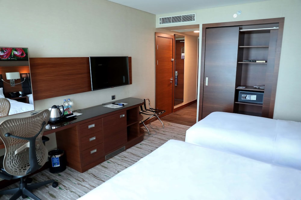 Family Room, 1 King Bed (Connecting Rooms)