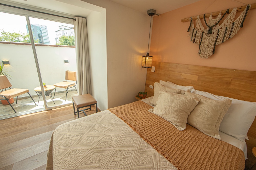 Executive Double Room, Balcony - Photo 3
