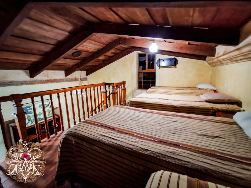 Family Room, Multiple Beds, Non Smoking photo 2