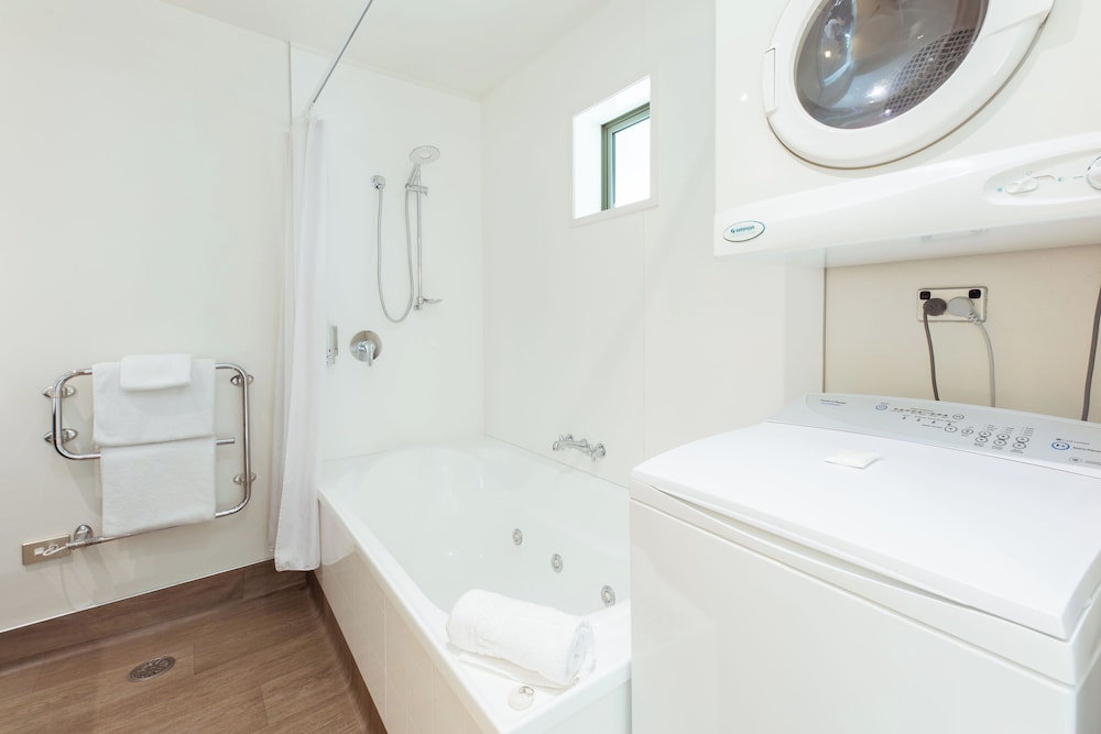 One Bedroom Apartment - Photo 10