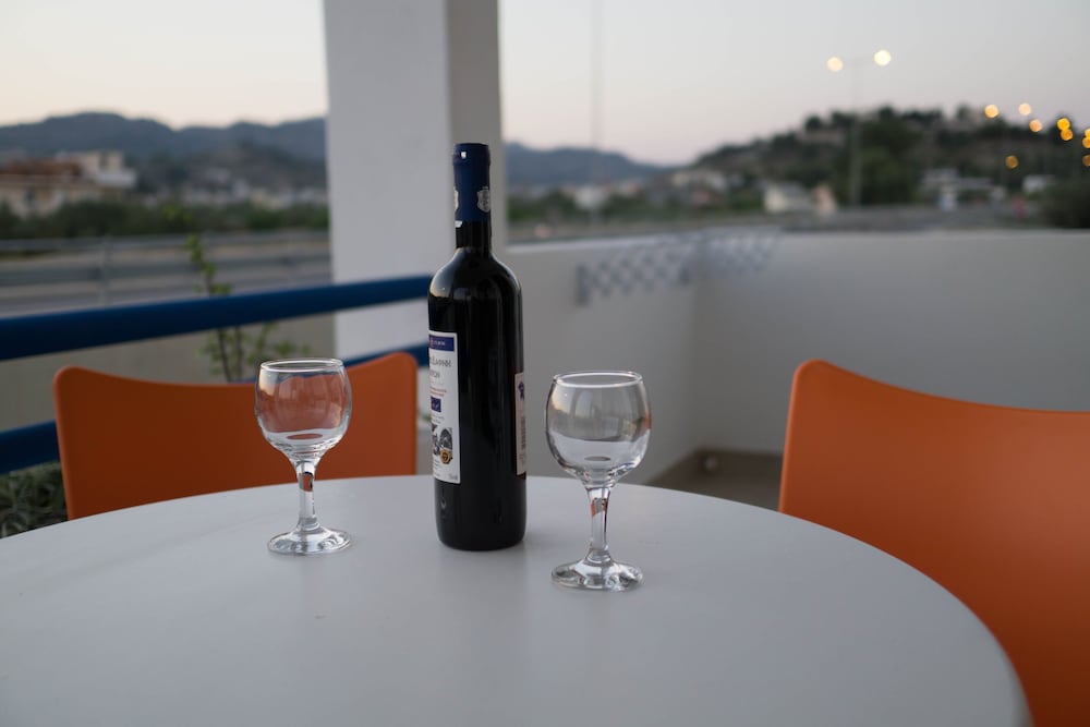 APARTMENT, 2 BEDROOMS, BALCONY, VILLAGE-MOUNTAIN VIEW photo 2
