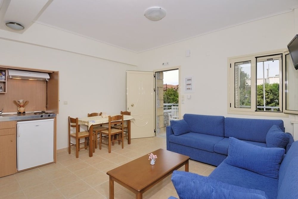 Apartment, 1 Bedroom, Smoking, Private Pool