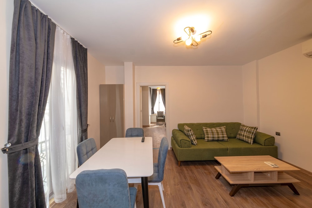 Family Condo, 1 Bedroom, Non Smoking, City View photo 2
