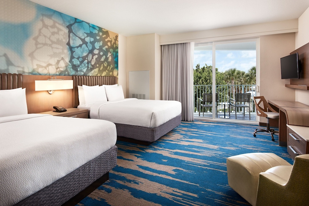 Room, 2 Queen Beds, Balcony