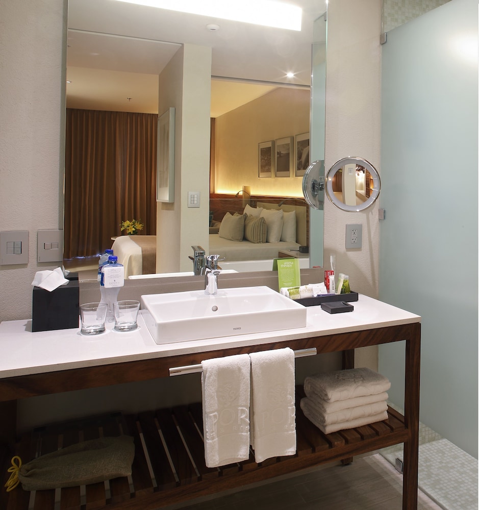 Deluxe Suite, 1 King Bed with Sofa bed, Ocean View - Photo 7