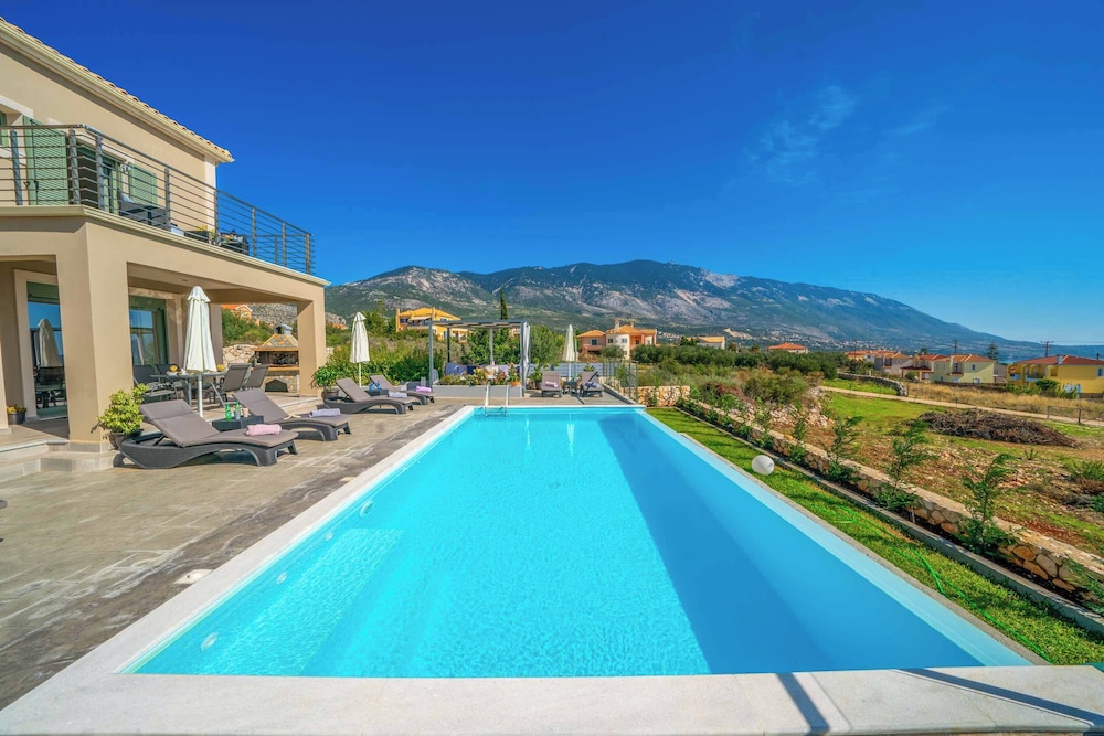 Villa (4 Bedrooms)